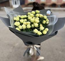 Букет Белые кустовые розы Солинеро в Афанасьево
