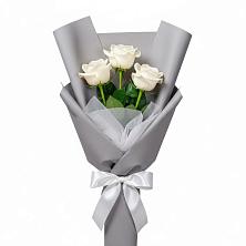 Букет 3 белые розы в Афанасьево