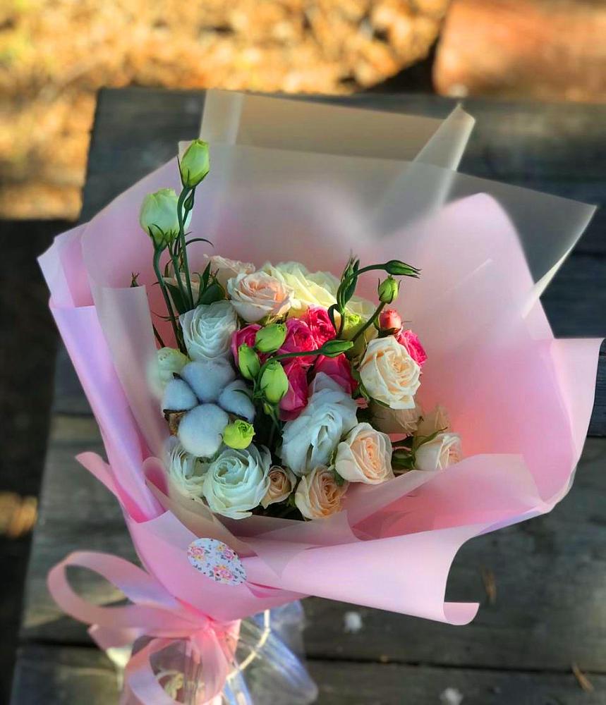 Букет цветов из: Розы и Лизиантусы в Афанасьево