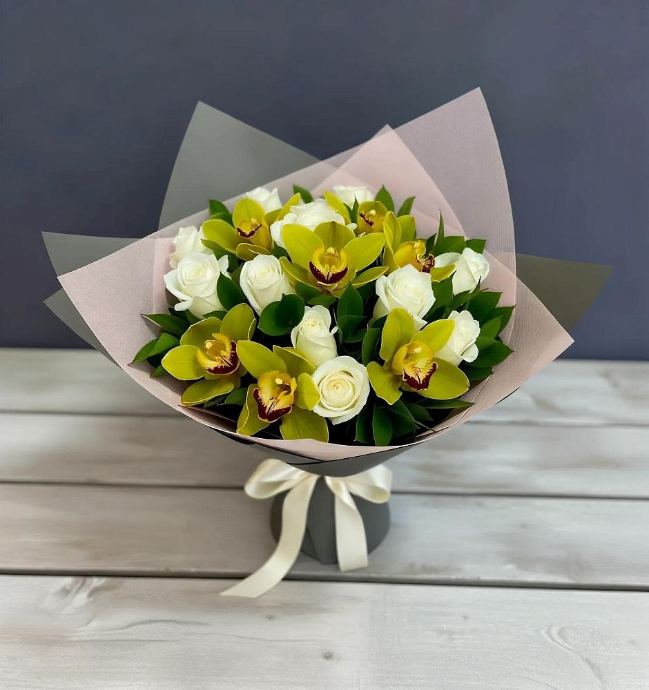 Букет цветов из: Орхидеи и Розы в Афанасьево