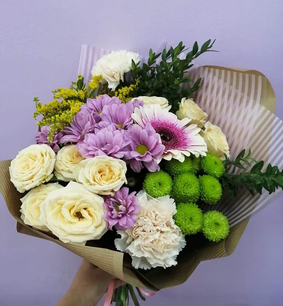 Букет цветов из: Хризантемы, Розы, Гвоздики и Герберы в Афанасьево