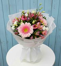 Букет цветов из:  Герберы, Альстромерии и Лизиантусы в Афанасьево