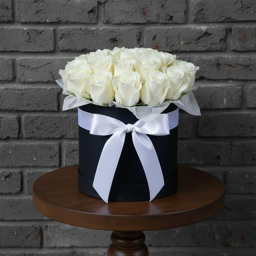 Цветочная композиция из Розы в шляпной коробке в Афанасьево