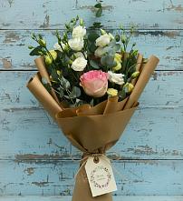 Букет цветов из:  Розы и Лизиантусы в Афанасьево