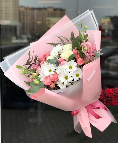 Букет цветов из: Розы, Лизиантусы и Хризантемы в Афанасьево